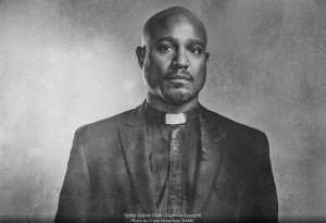 photo-pere-gabriel-the-walking-dead-saison-6